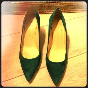 Green suede pumps